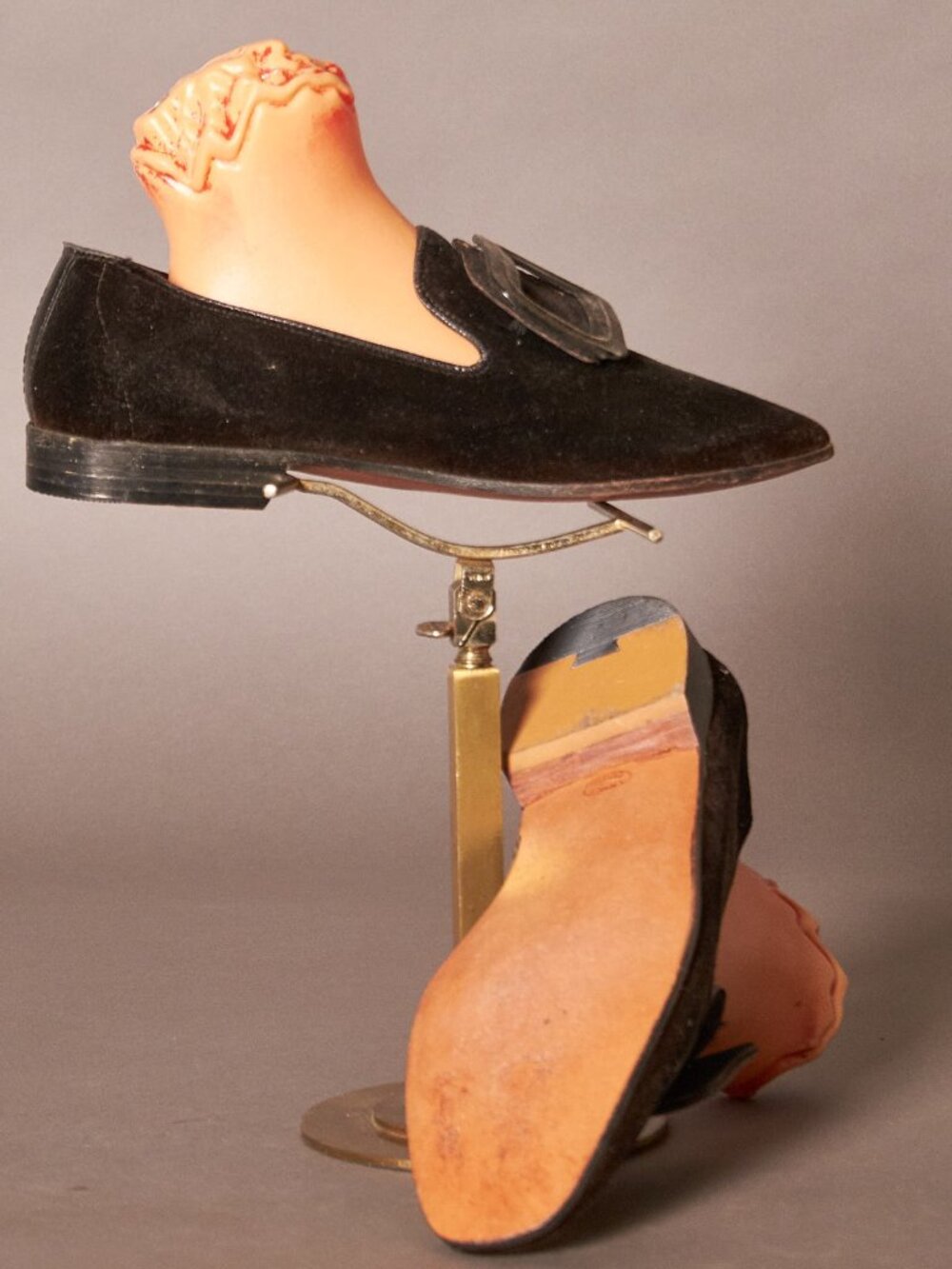 1970s Vintage Black Velvet Evans Men’s Dress Shoes